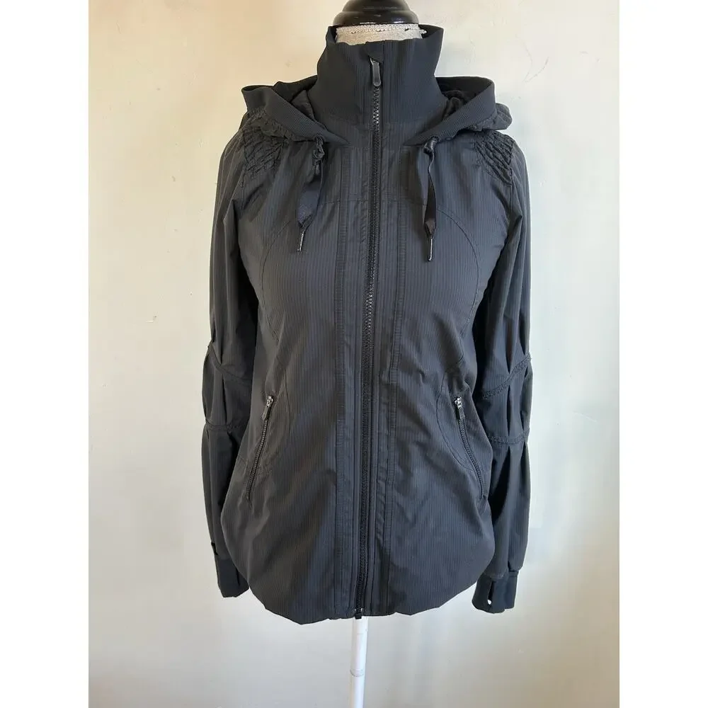 Lululemon Hooded Jacket 4 Full Zip Windbreaker Lightweight Running Women